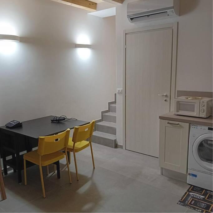 Bilocale Marylin Vicino All'Aeroporto Apartment Bologna Ngoại thất bức ảnh